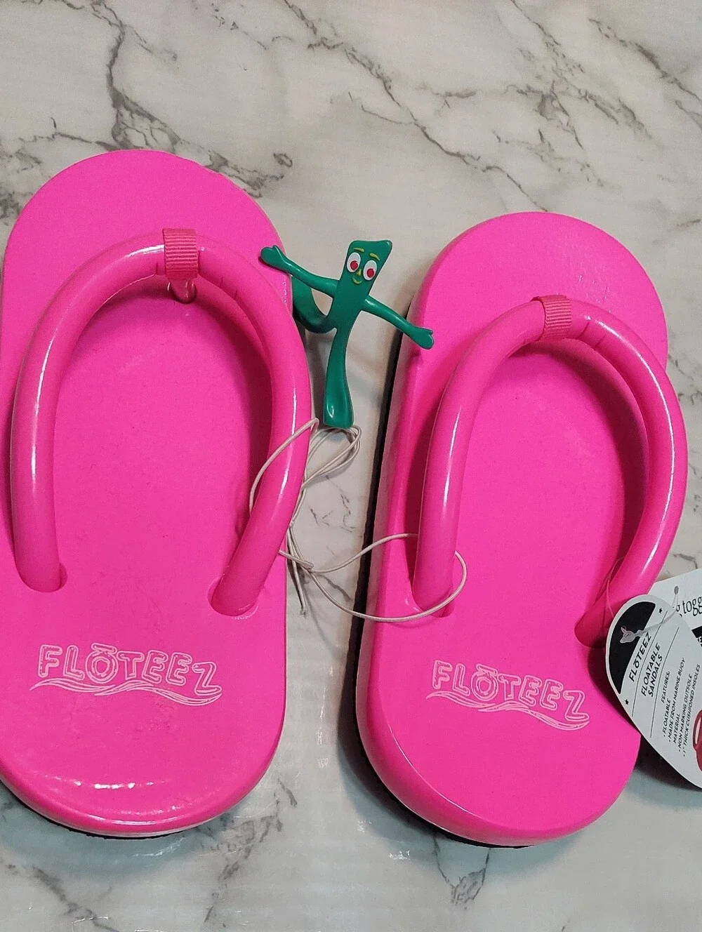 NWT Frogg Toggs Floateez Pool Float Pink Flip Flops, Size 6